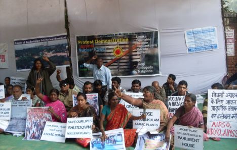 Les habitants de Gorakhpur protestent contre la prochaine centrale nucléaire dans leur région 